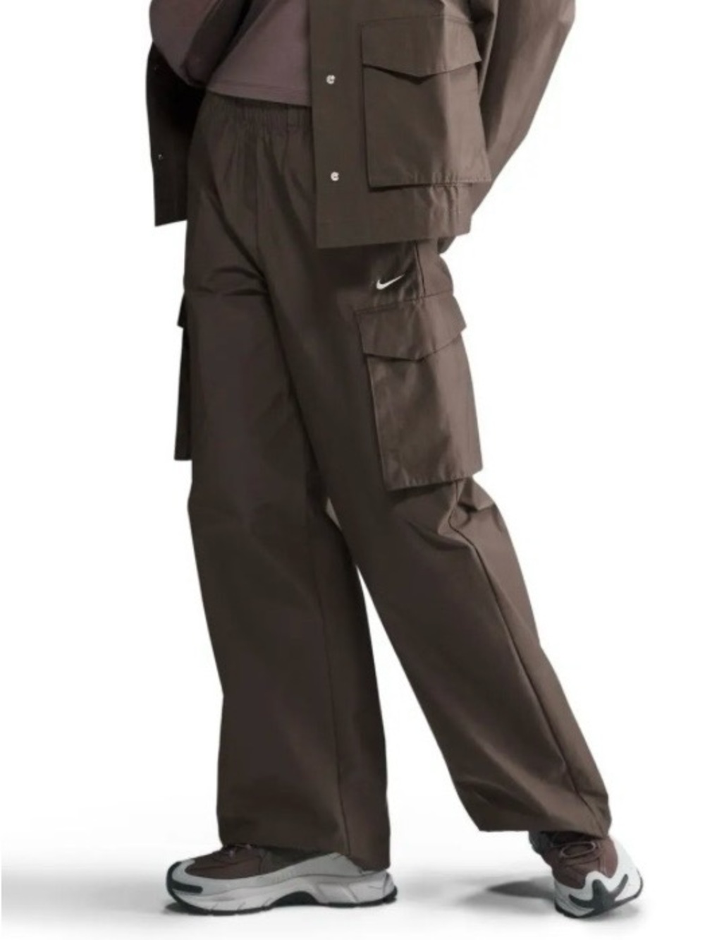 NIKE SPORTSWEAR EVERYTHING WOVENS WOMEN'S MID-RISE CARGO PANTS